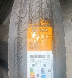لاستیک235/75/17.5 بلک لاین گلBT165 جلو